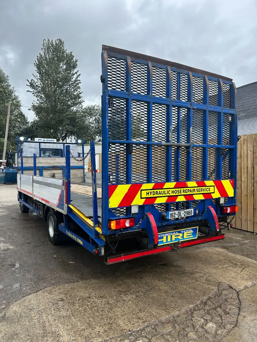 2016 DAF XB210 Beavertail - Image 2
