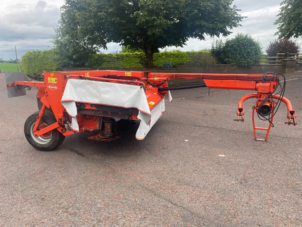 Kuhn FC302GI Mower Conditioner - Image 2