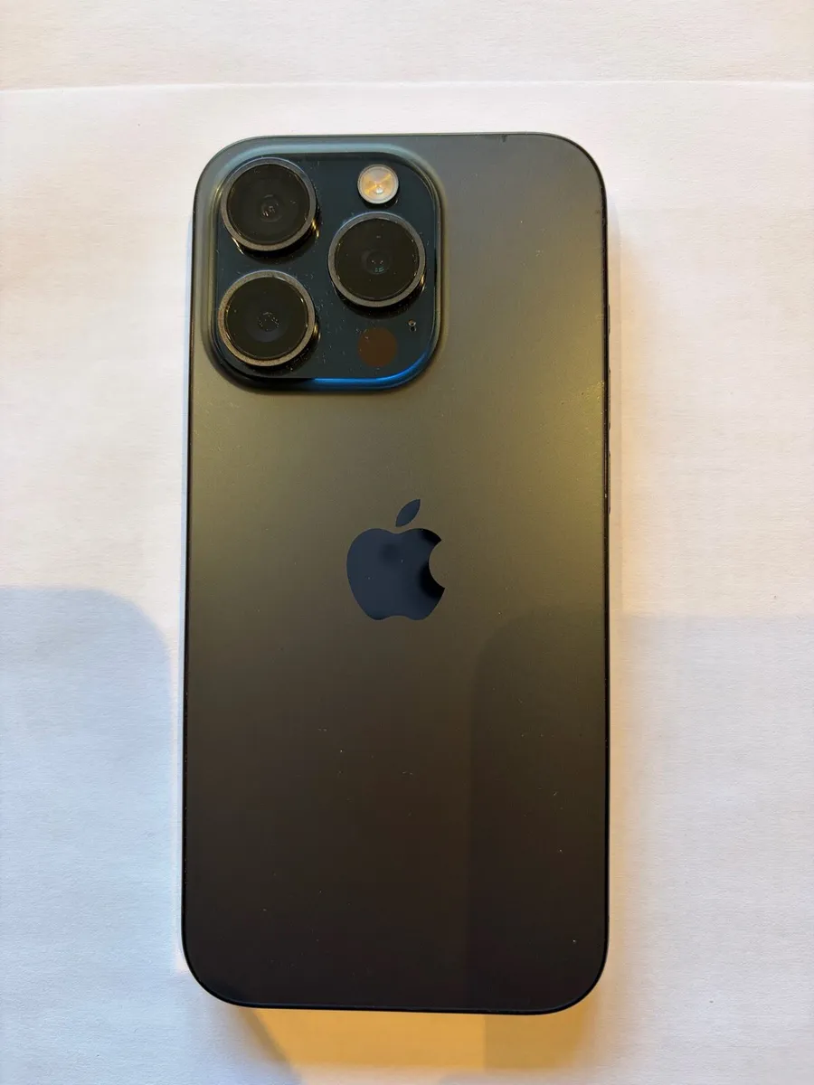 iPhone 15 Pro - Image 4