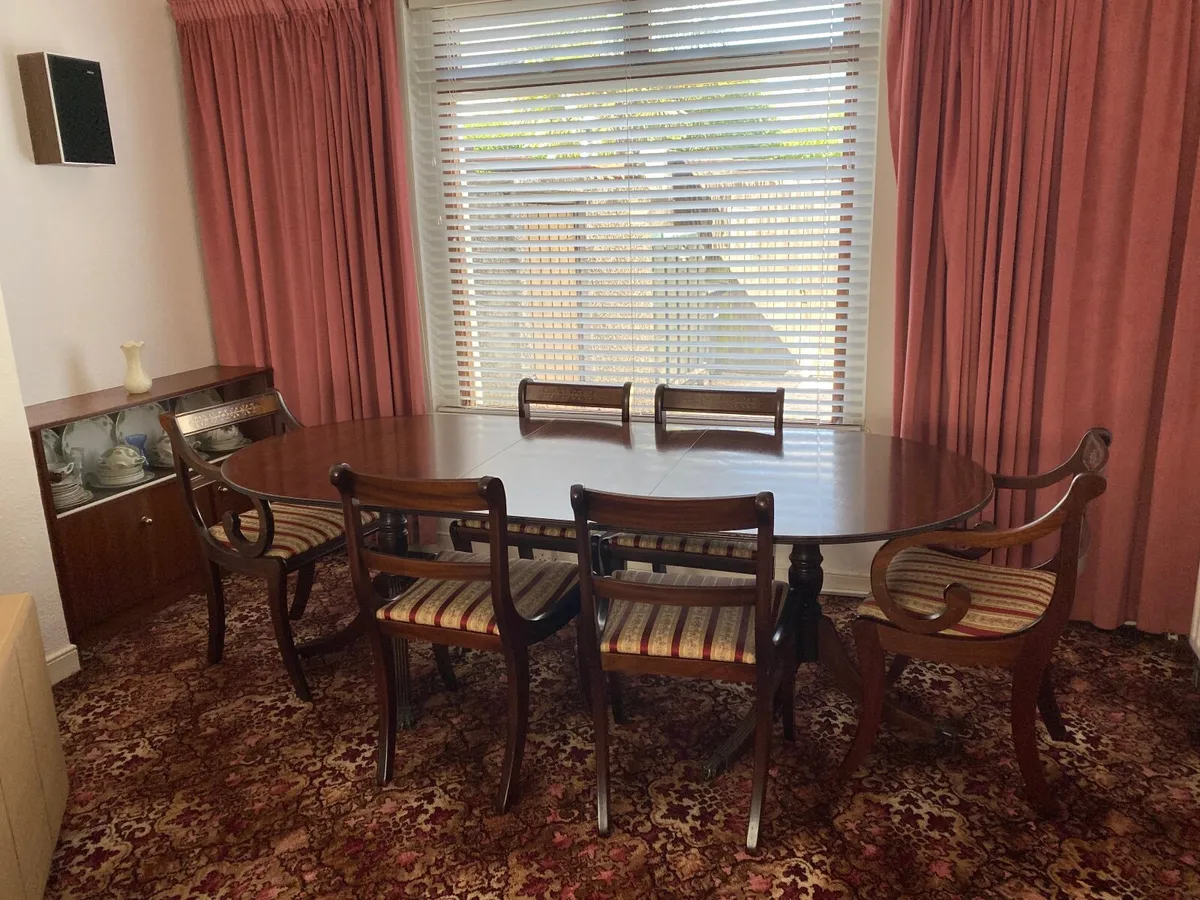 Regency style Dining table and chairs - Image 1