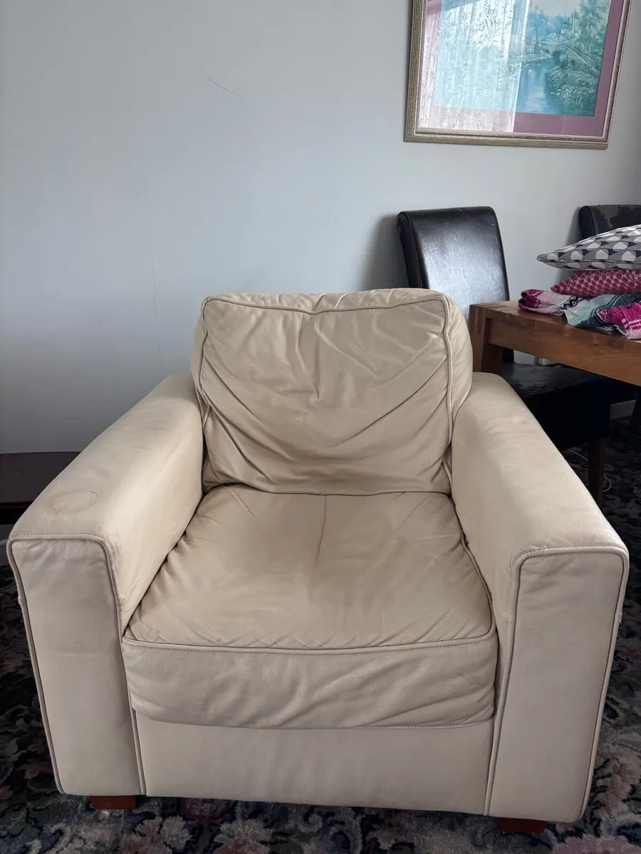 Couch - Image 1