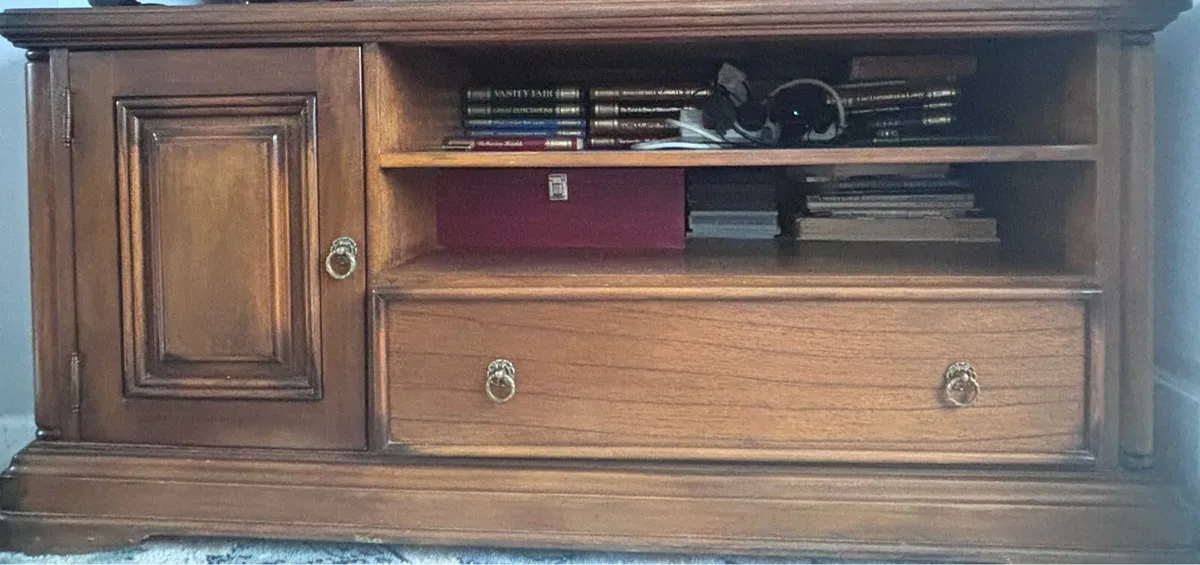Solid Wooden TV Unit – €200 - Image 1
