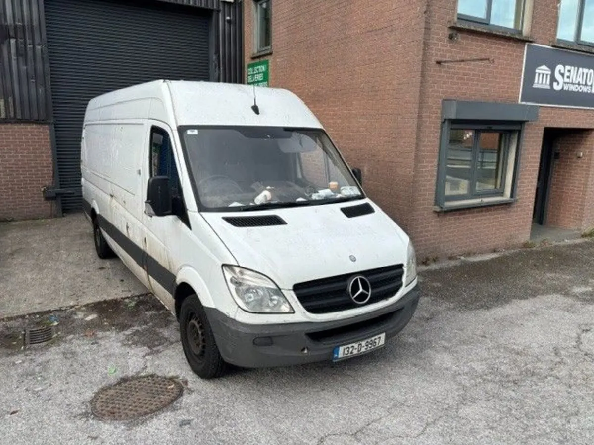 Mercedes-Benz Sprinter 2013 - Image 1
