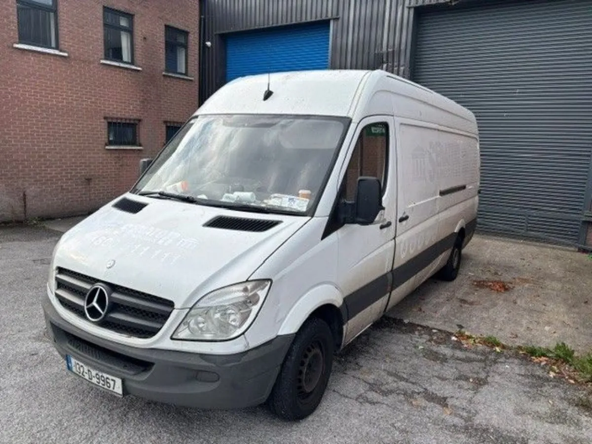 Mercedes-Benz Sprinter 2013 - Image 2
