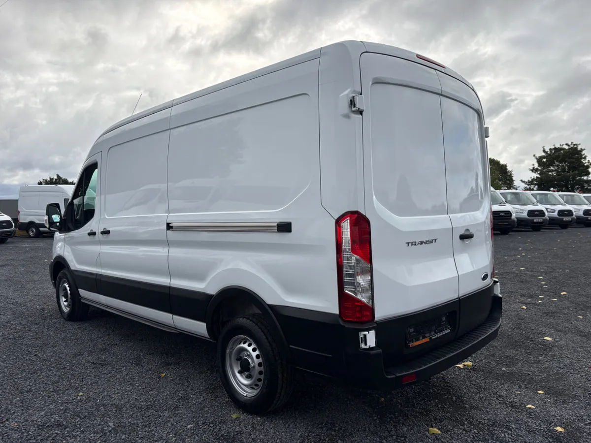 Ford Transit - Image 4