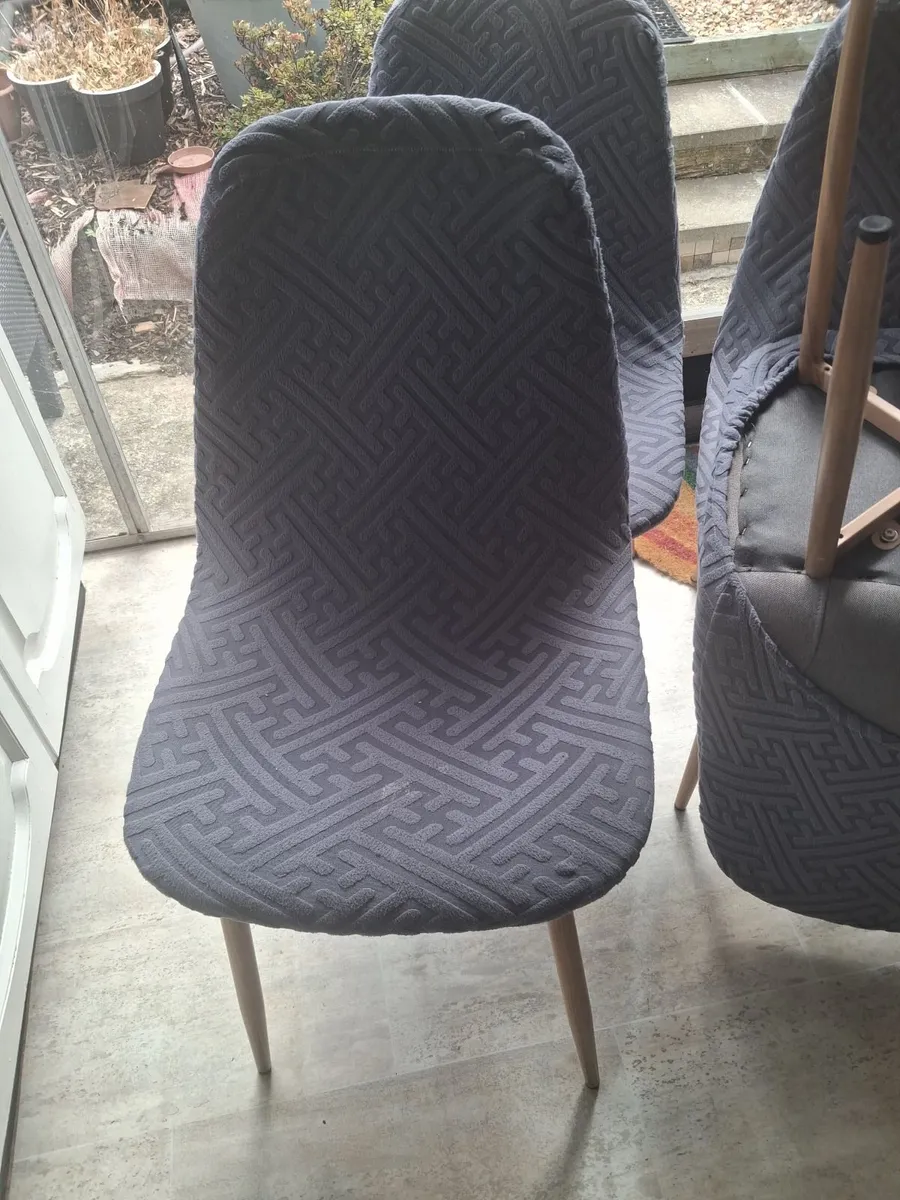 Dining chairs - Image 1