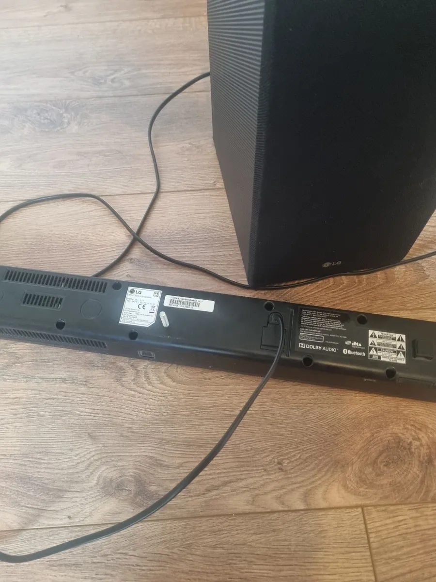 LG Sound Bar - Image 2