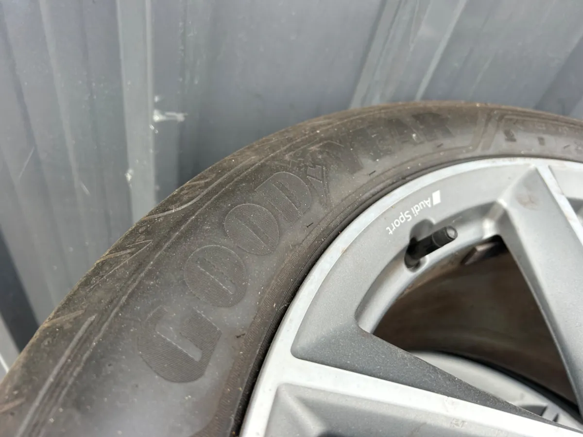 Genuine 21 audi SQ7 rims Goodyear tyres - Image 4