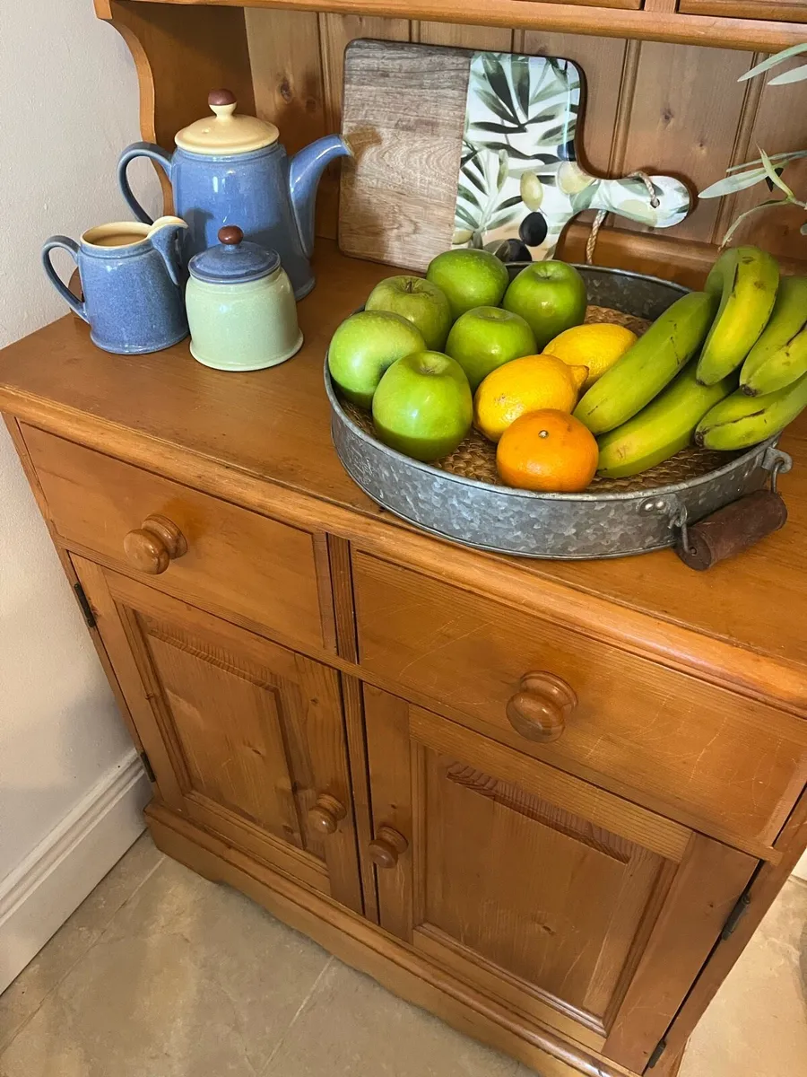 Dresser - Image 3