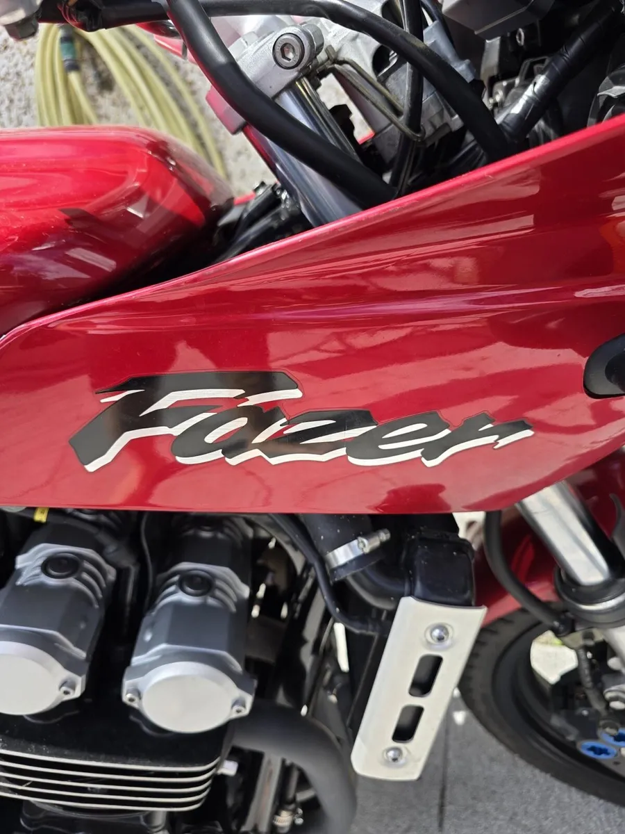 Yamaha fzr 600 - Image 3