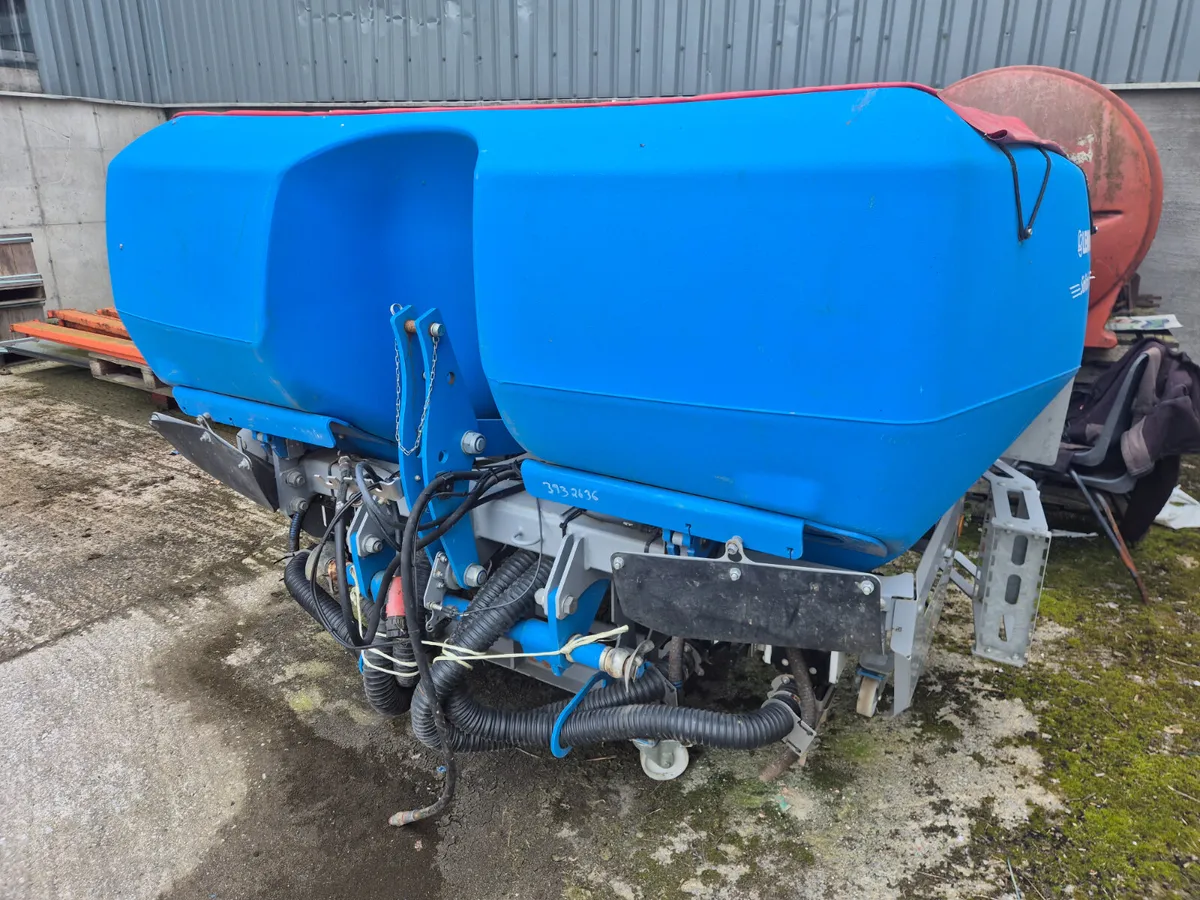 Lemken Solitaire 23 Front Hopper - Image 2