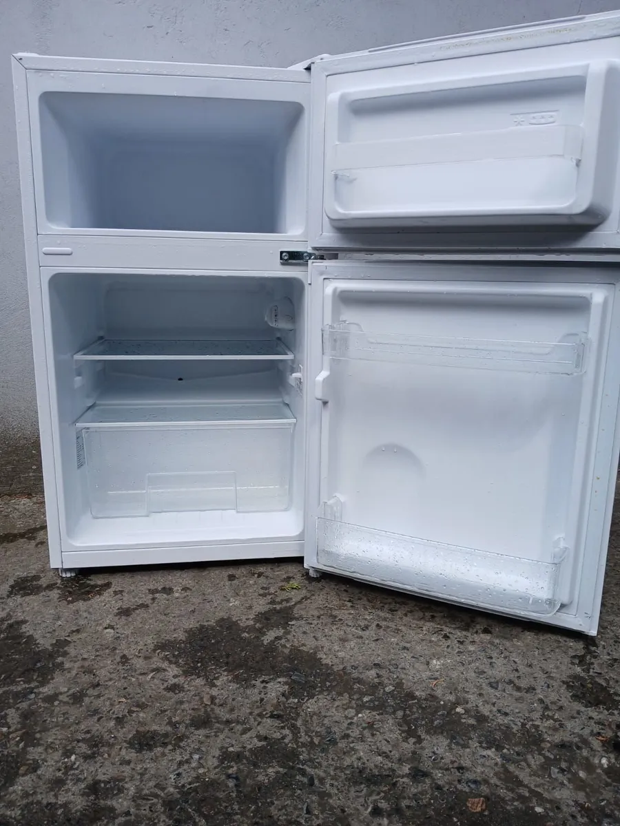 6 MOUNTH OLD UNDER COUNTER FRIDGE AND FREEZER - Image 2
