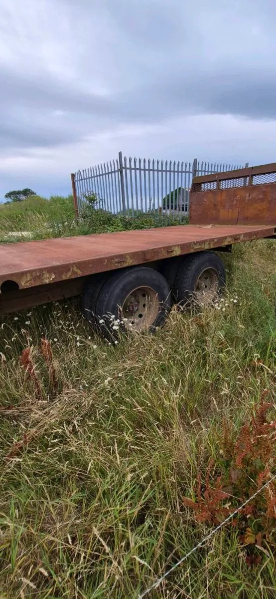 Bale trailer - Image 2