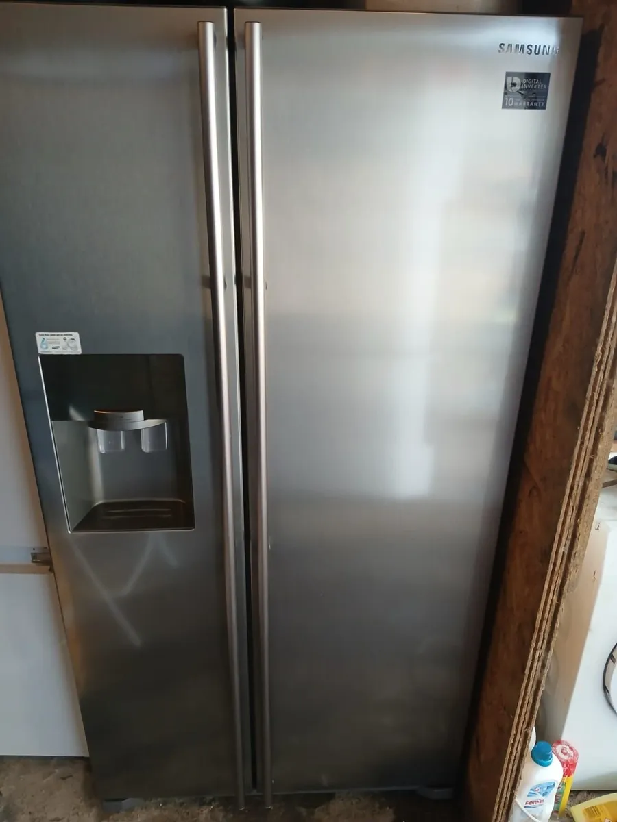 SAMSUNG AMERICAN FRIDGE AND FREEZER - Image 1