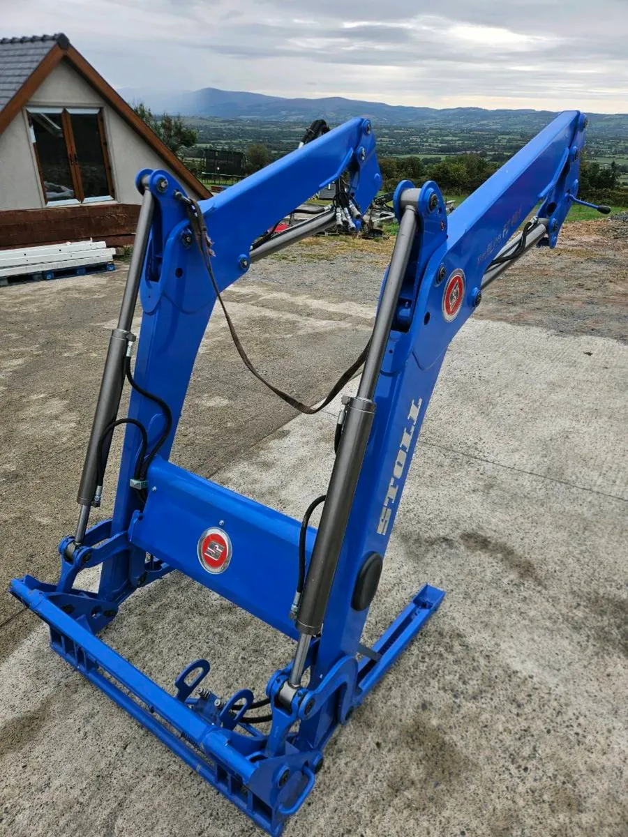 New Holland T6 front loaders ,new and used - Image 3