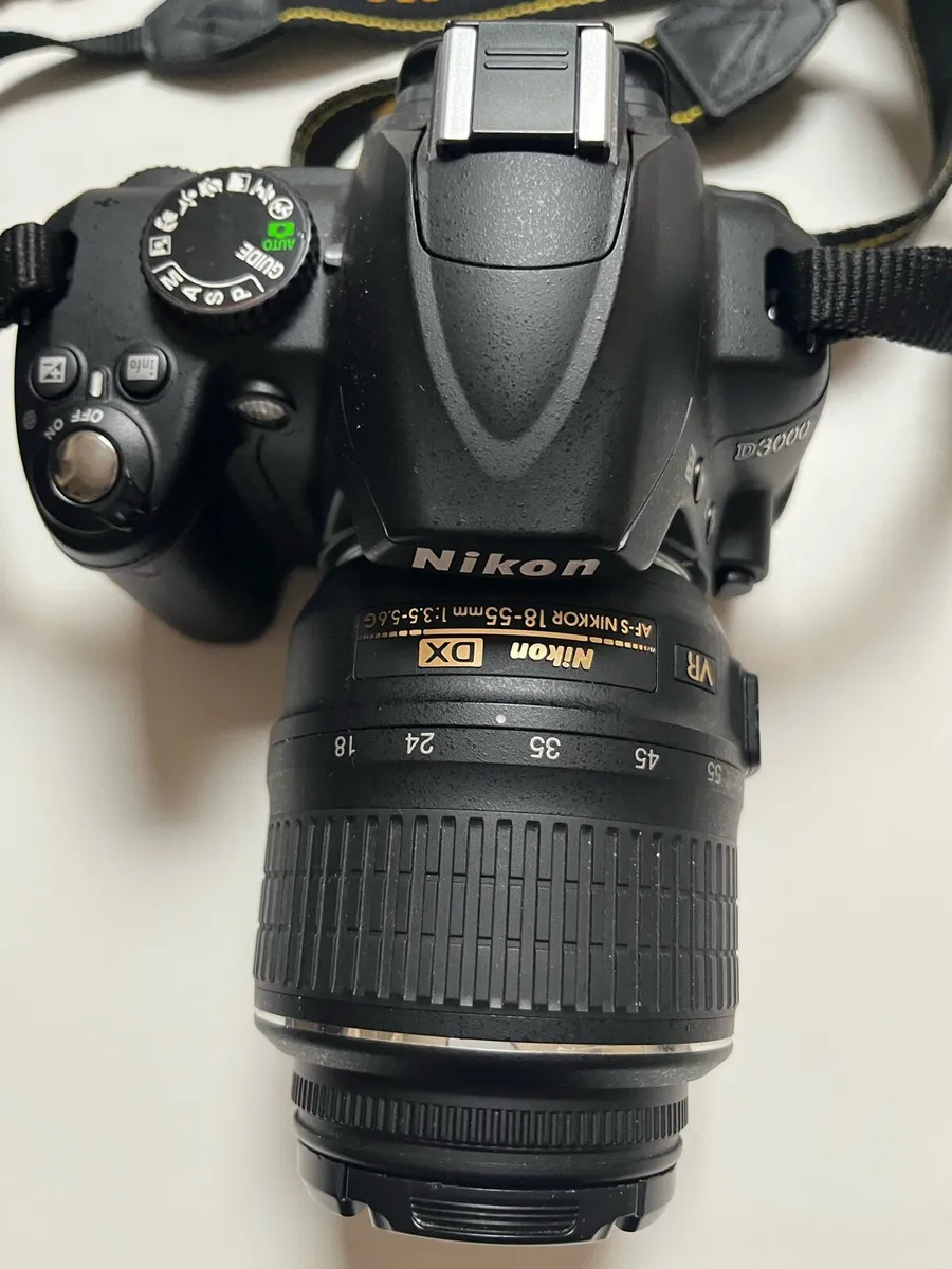 Nikon D3000 camera with extras - Image 3
