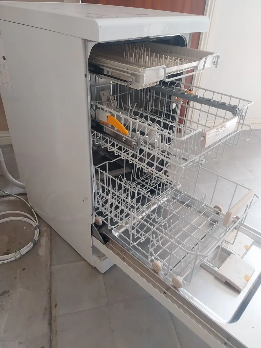 slim line dishwasher