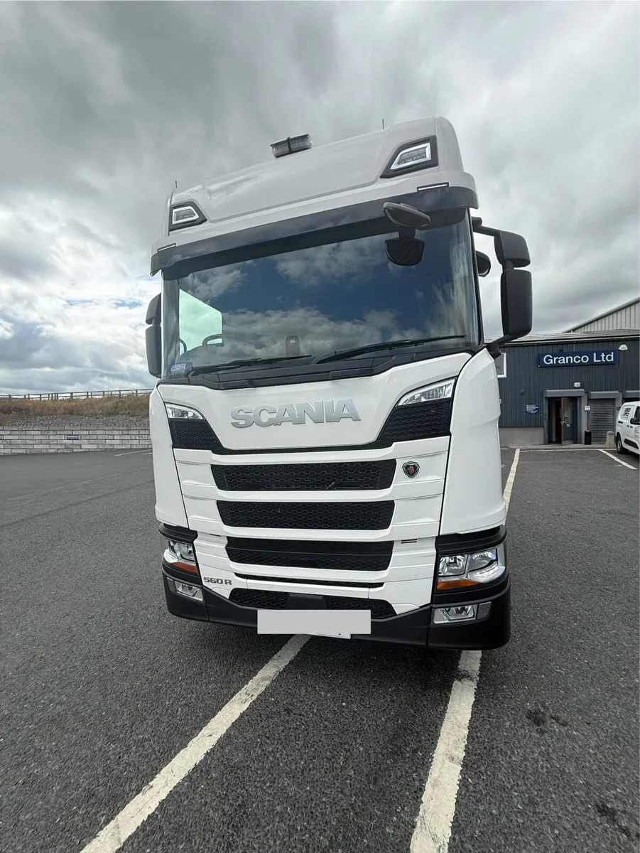 SCANIA 560 R High Tag Axle - Image 1