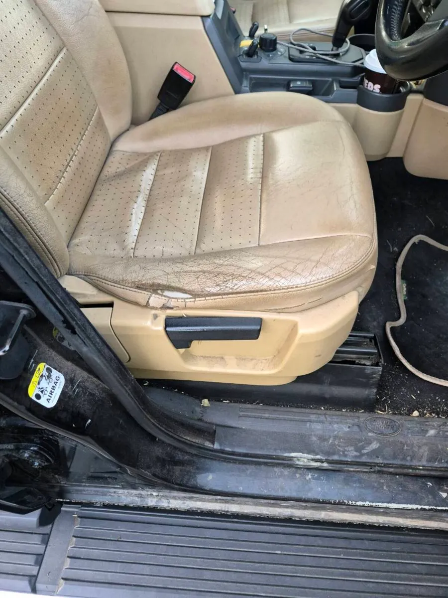 Land rover discovery - Image 4