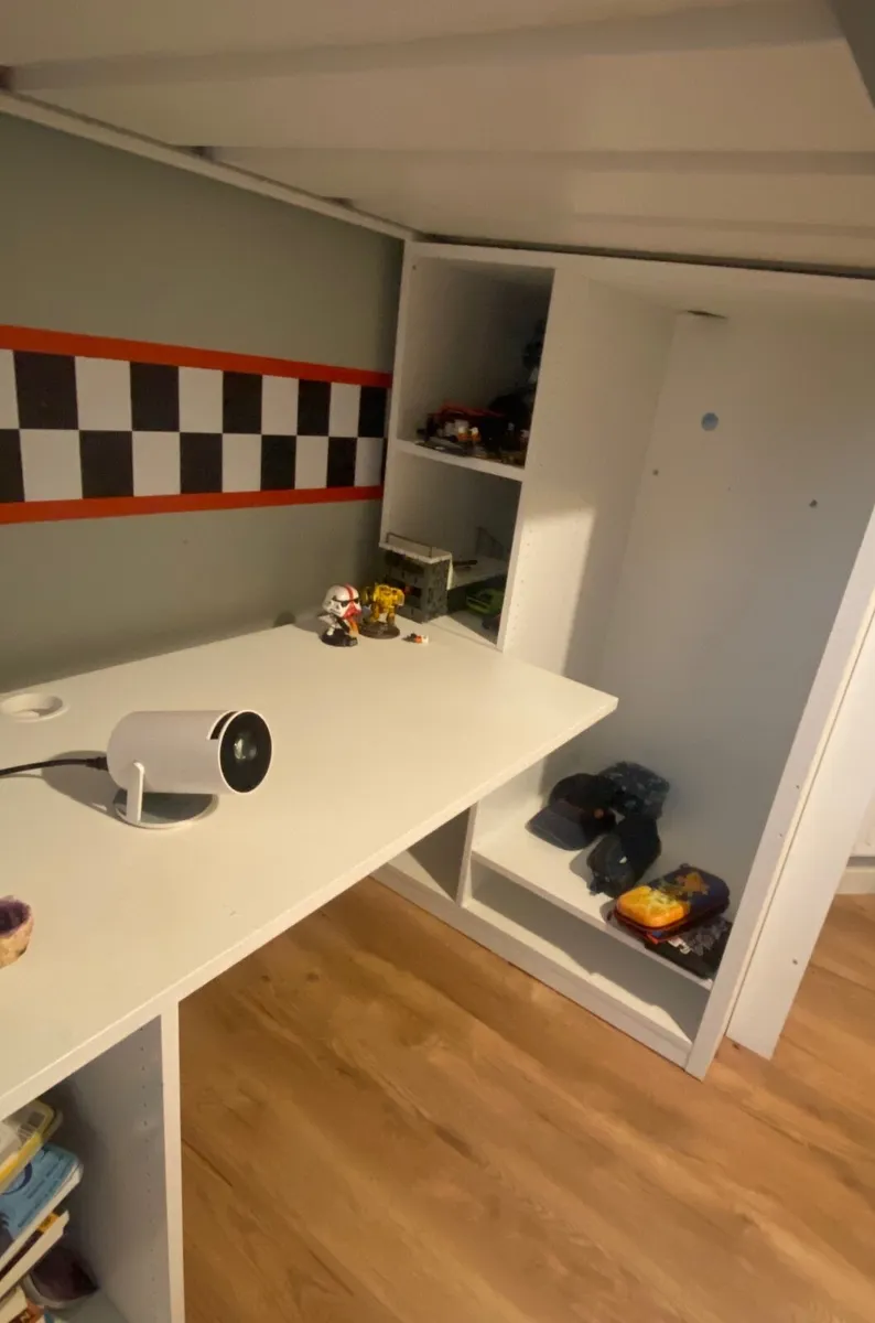 High level bed & desk - Image 3
