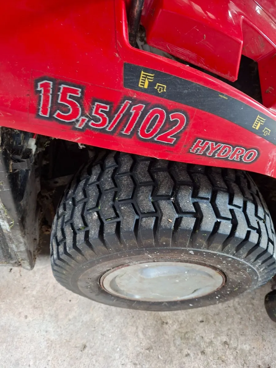 Ride on lawnmower - Image 4