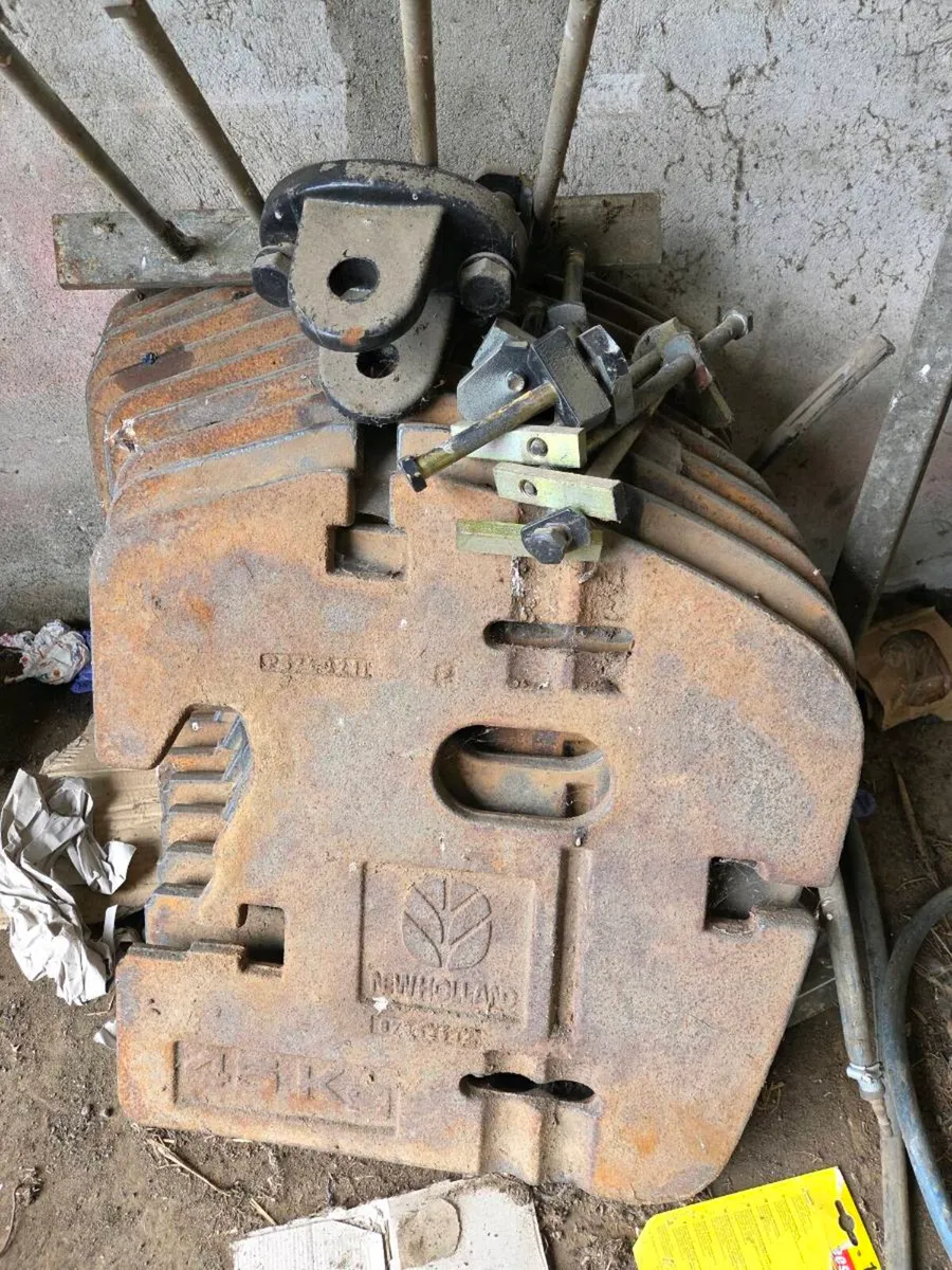 Fan weights new holland - Image 1