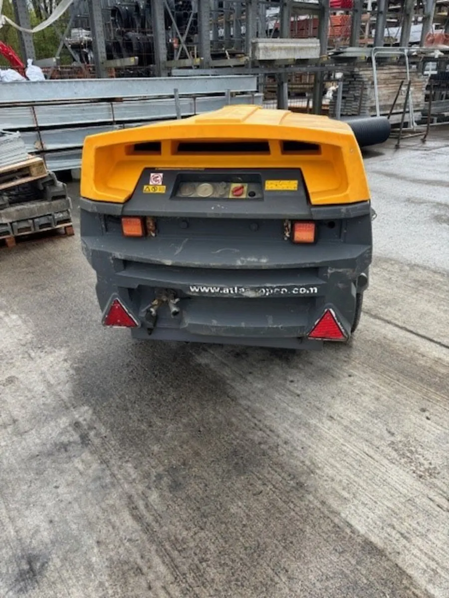 ATLAS COPCO XAS67 130CFM / 6KVA COMPRESSOR - Image 3
