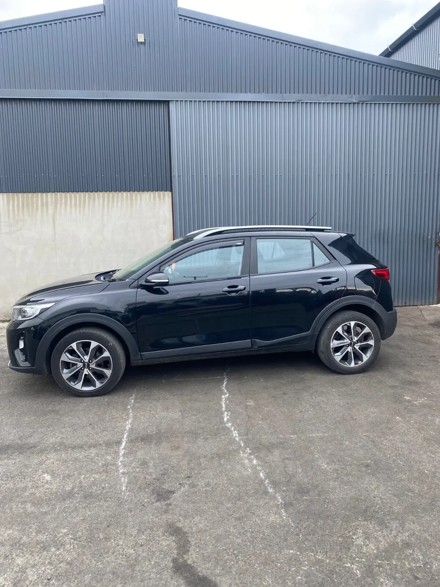 2017 Kia Stonic for breaking - Image 4