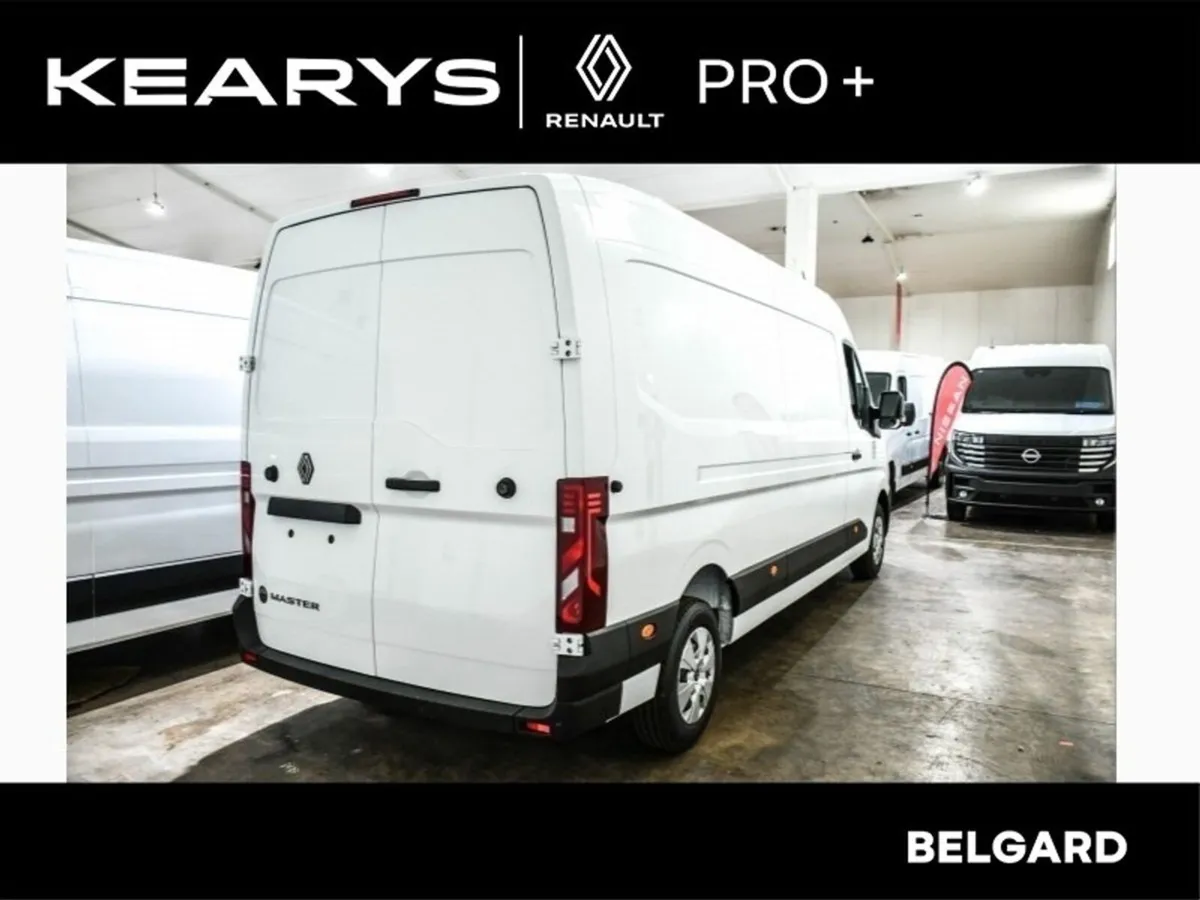 Renault Master MASTER FWD VAN ADVANCE LM35 17 - Image 2