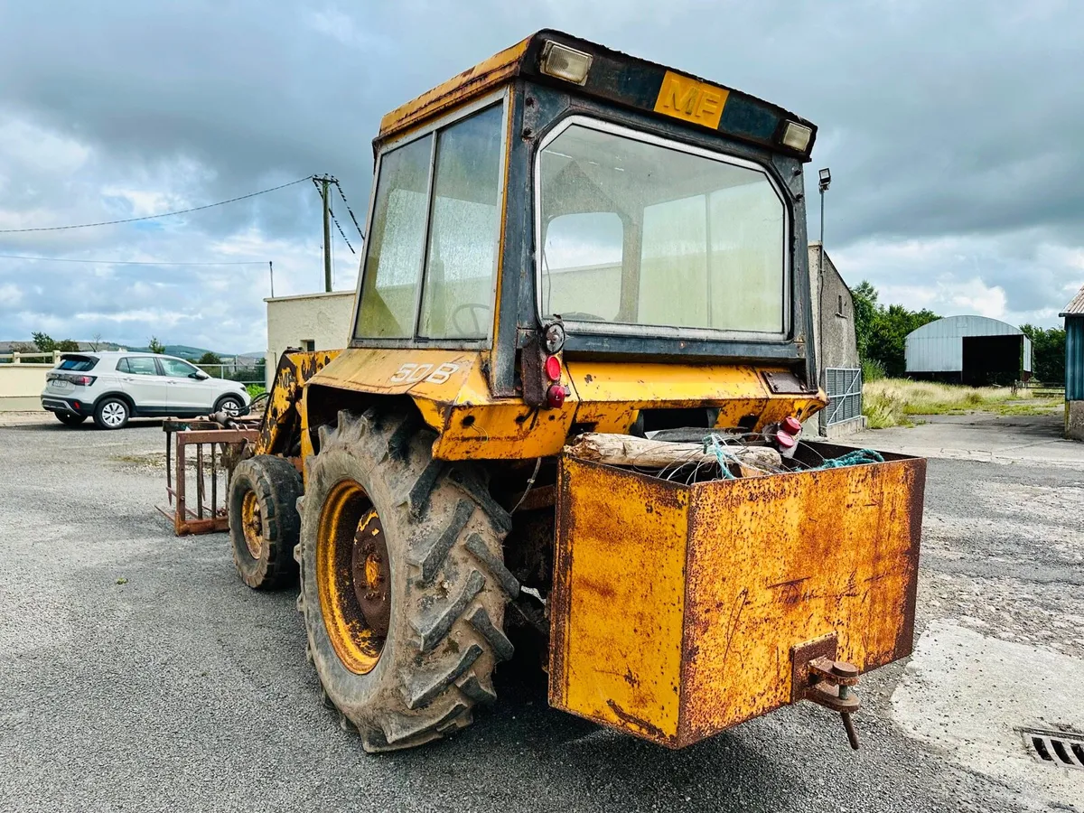Massey Ferguson 50B Loader - Image 3