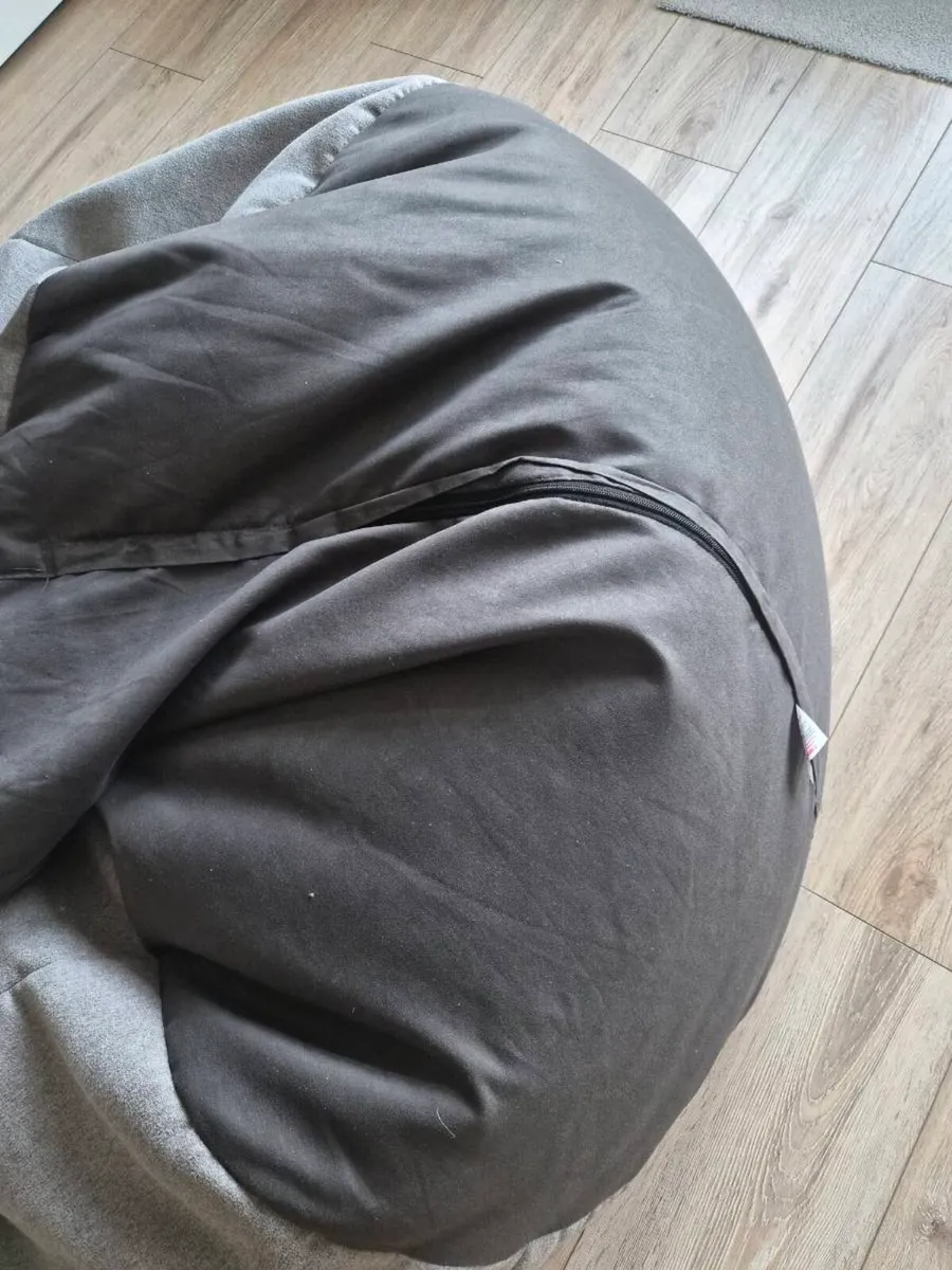 Lounge Pug Bean Bag - Grey - Good Condition - Image 4