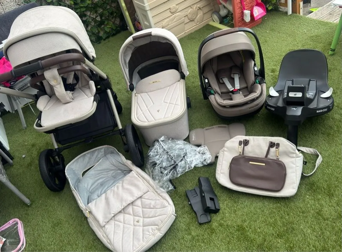venicci upline travel system - Image 1