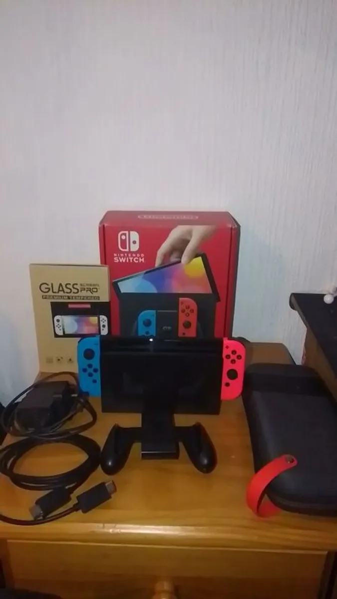 Nintendo switch OLED - Image 1