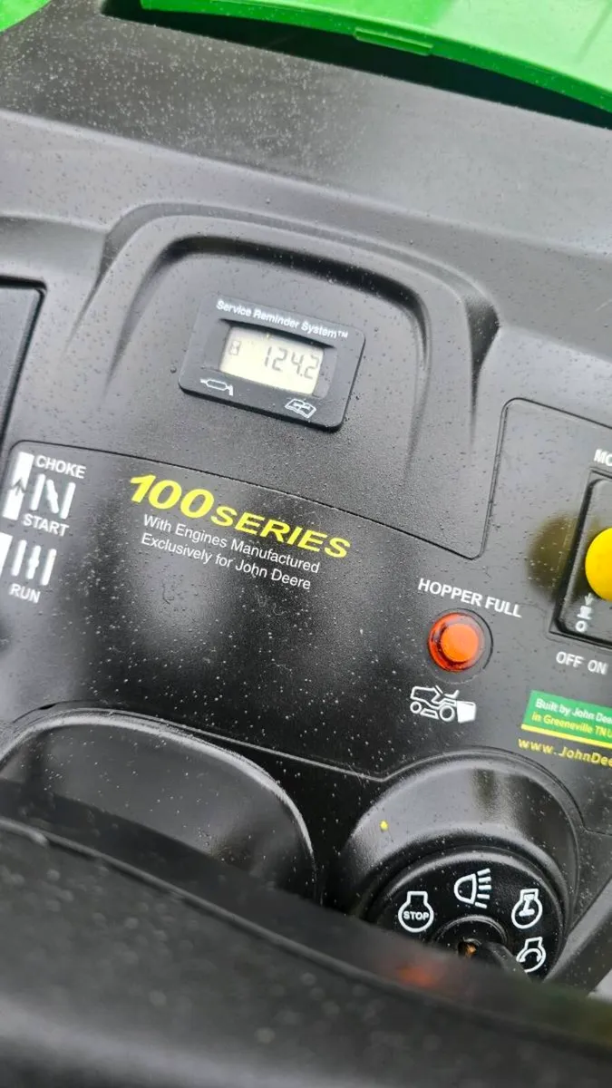 John Deere 42" LOW HOURS - Image 3