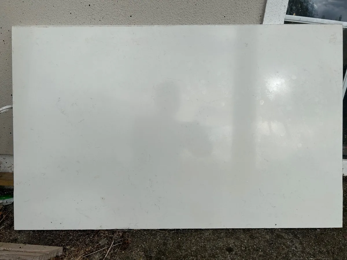 Silestone engineered quartz worktop - Image 3