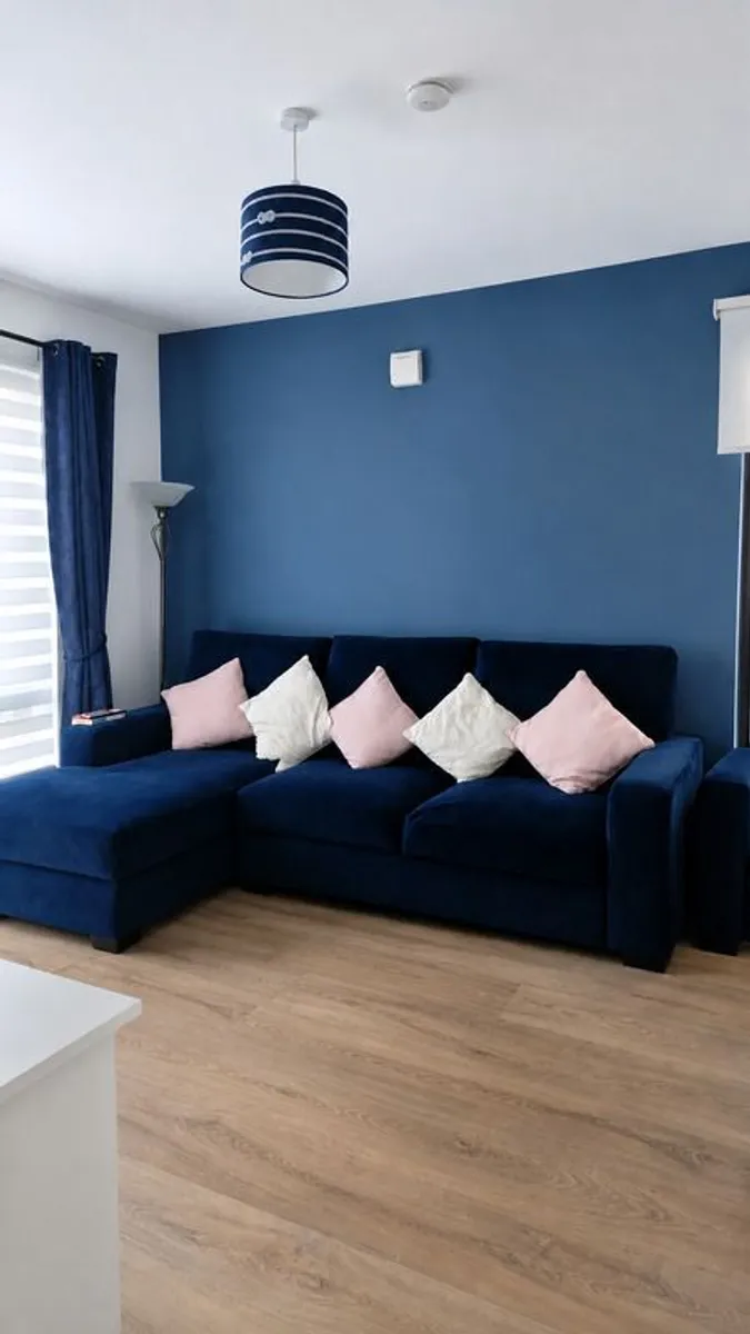 3 seater couch - Image 3