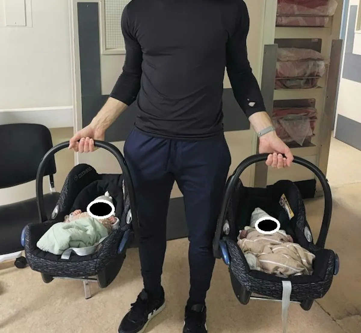 Mountain Buggy Duet Luxury Herringbone Twin Buggy + Carrycots & Car Seats - Image 3