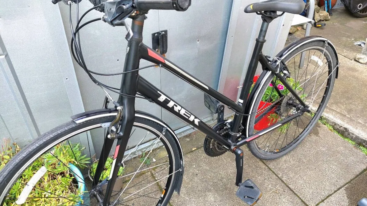 Trek FX3 Large Frame - Image 3