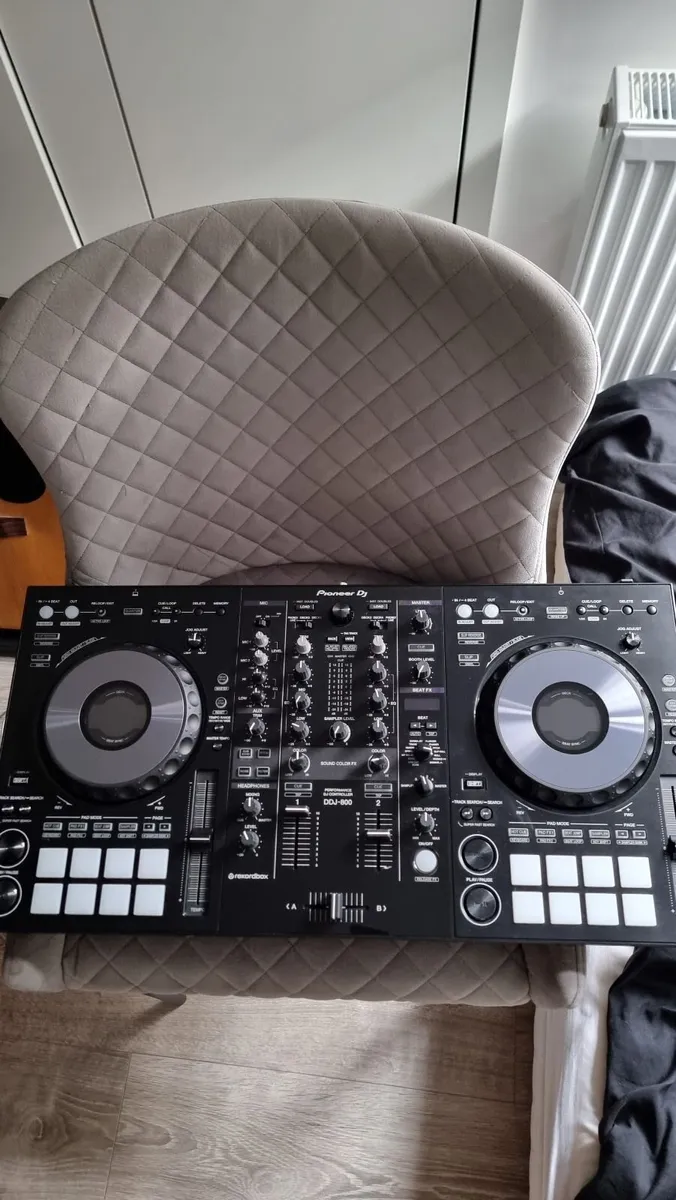 Pioneer ddj 800 - Image 1
