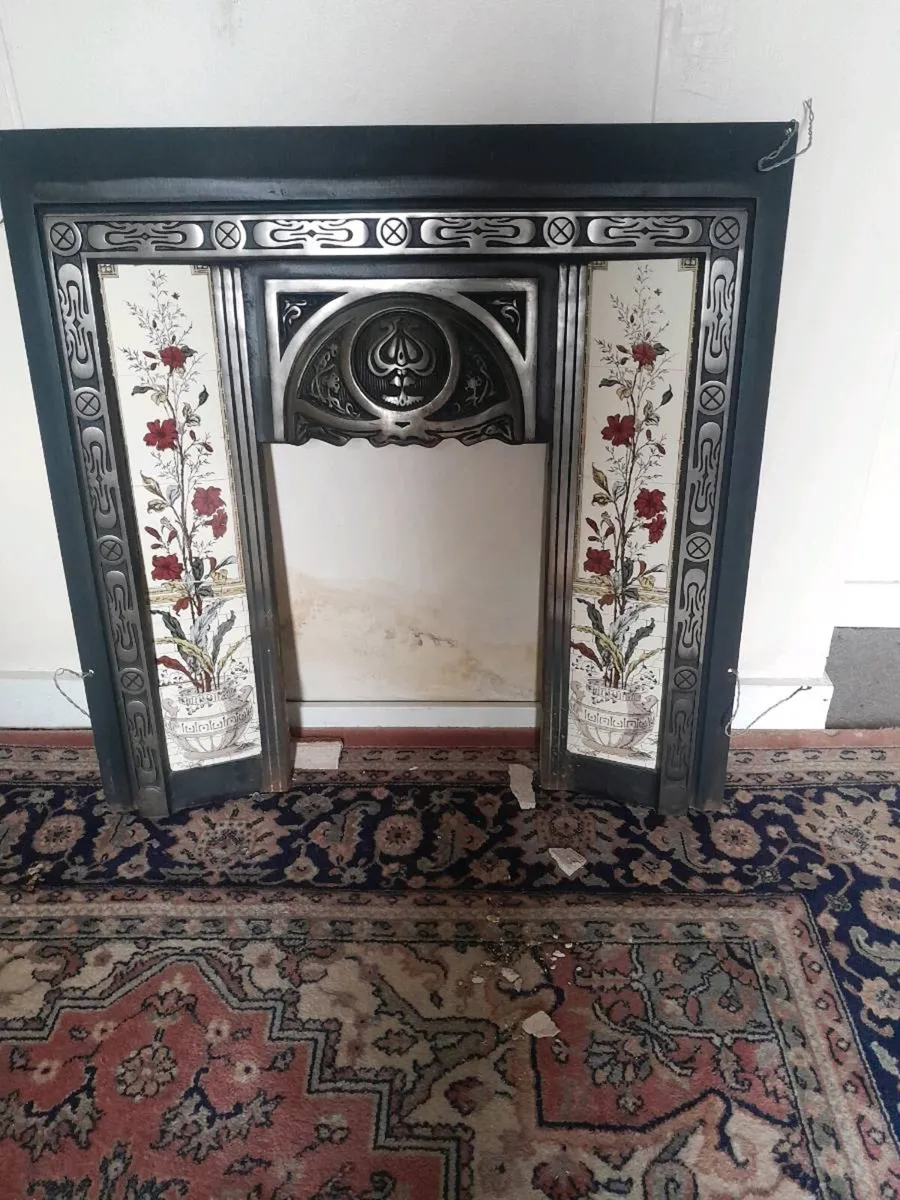 Cast iron fireplace - Image 3