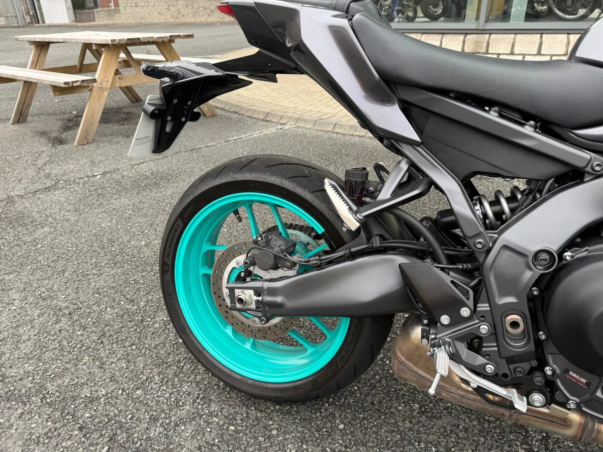 2025 Yamaha MT 09 Y AMT - Image 4