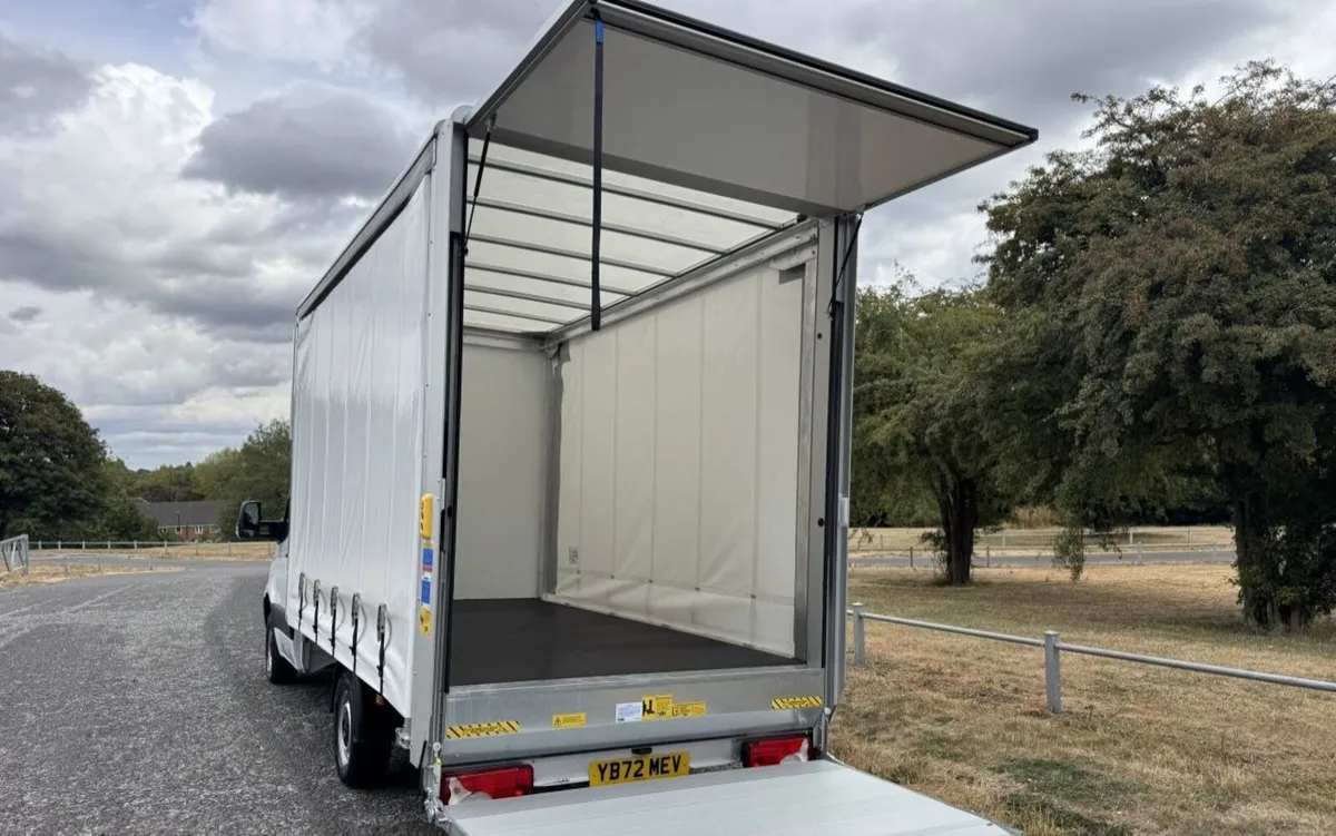 2022 Mercedes-Benz Sprinter CurtainSider Van - Image 4