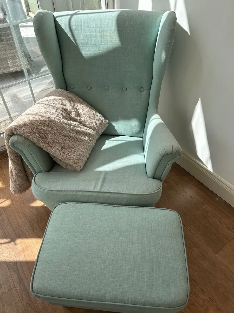 Chair and footstool - Image 3