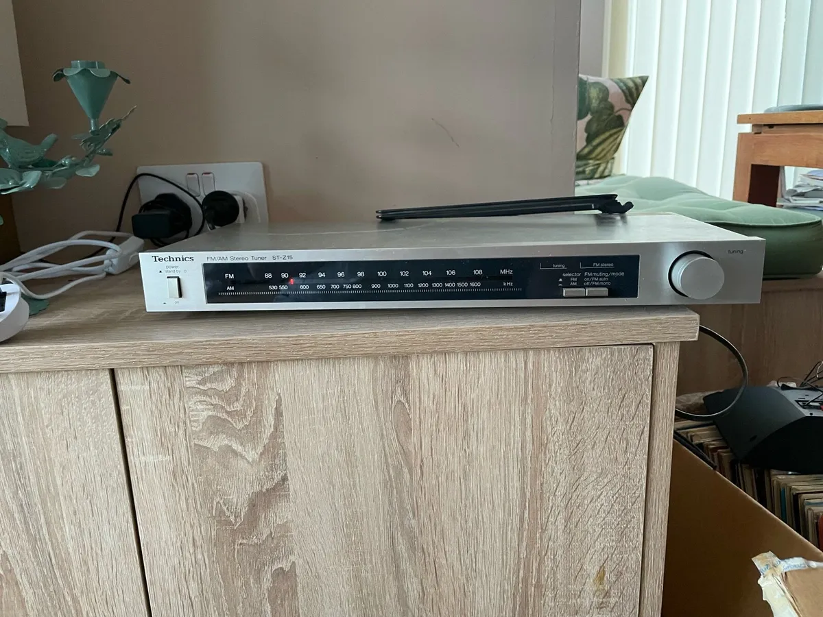 Technics Vintage Hi-Fi System - Image 4