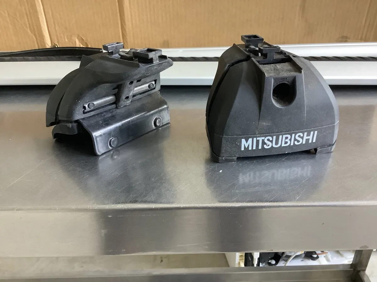 Genuine Mitsubishi Outlander Roofrack new !! - Image 3