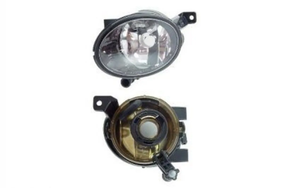 Volkswagen Jetta IV 2011 – 2014 Fog Lamp - Image 1