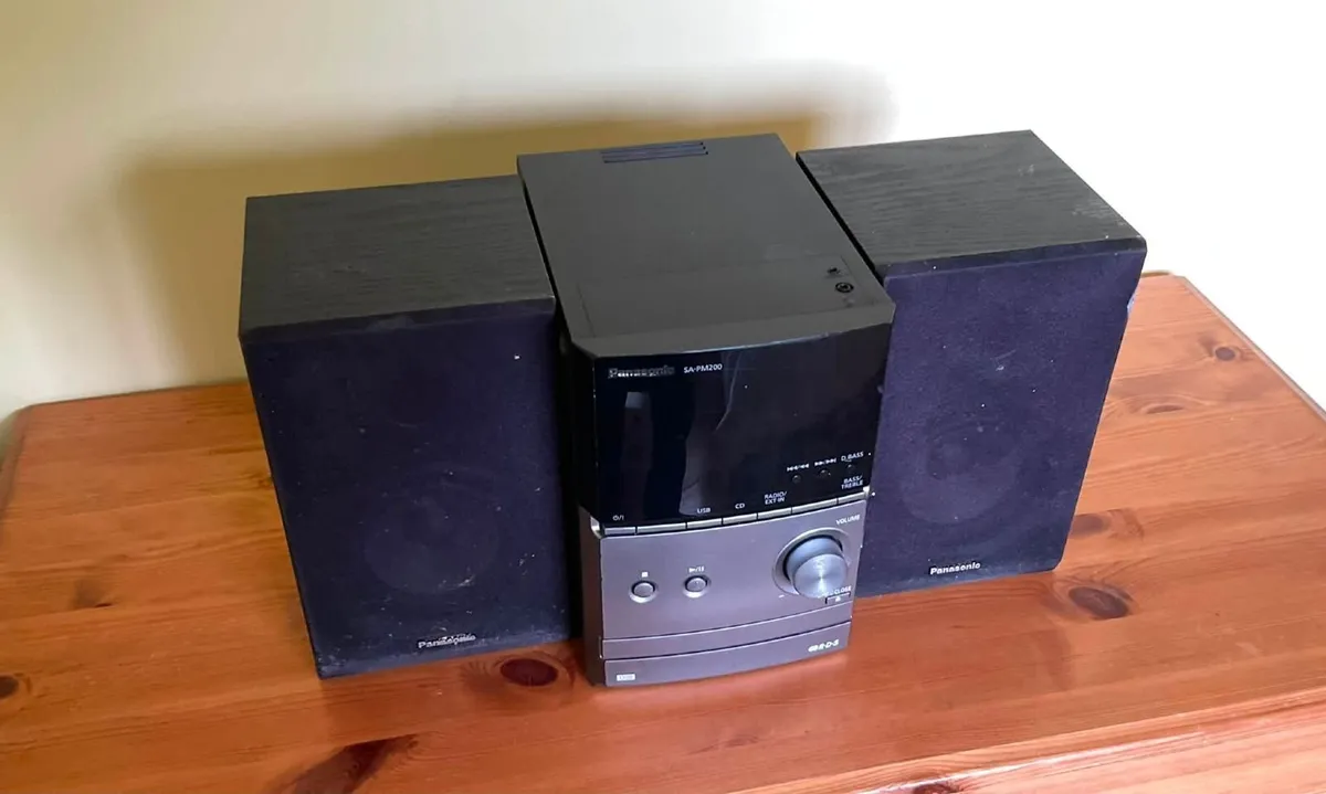 Panasonic Stereo System with Remote - CD Faulty - Image 2