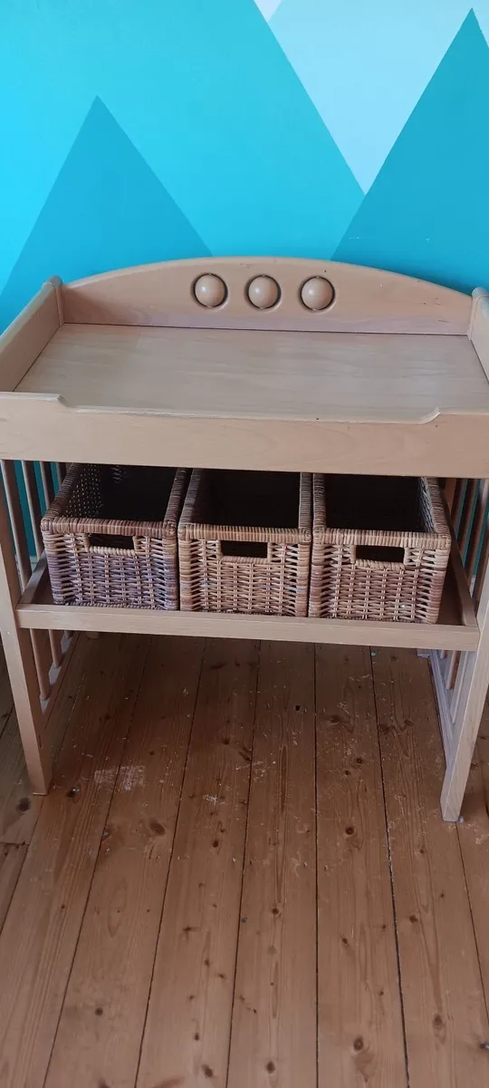 Baby changing unit - Image 2