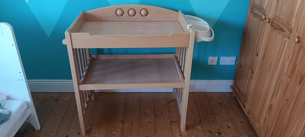 Baby changing unit - Image 1