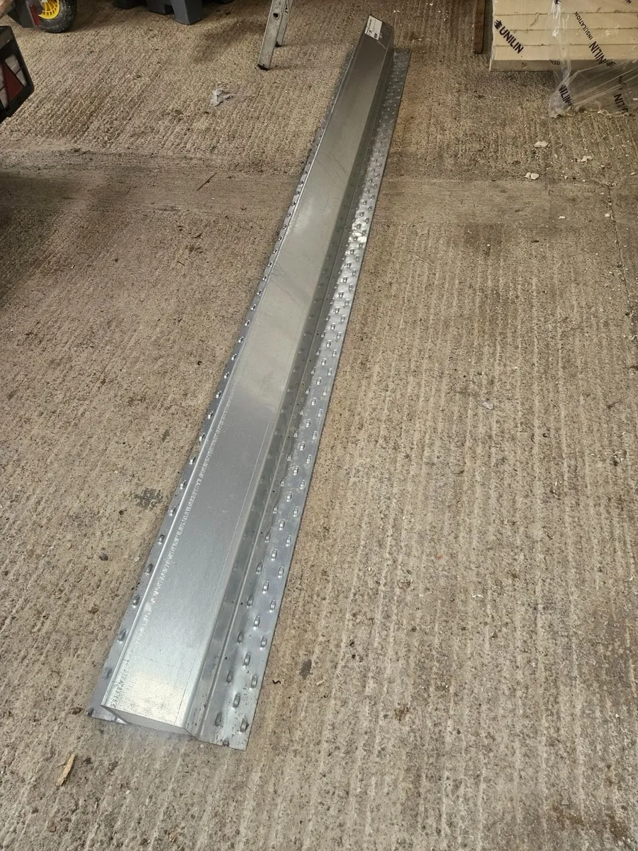 Keystone lintels - Image 3